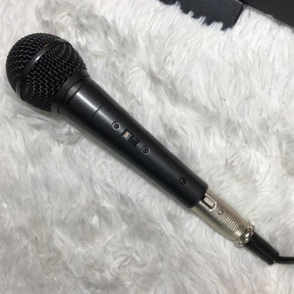 Unidirectional Dynamic Microphone w/20ft cord & Acoustic -Foam Widescreen Set - Picture 3 of 14